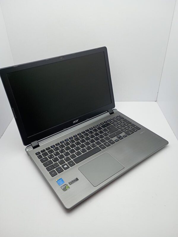 Ультрабук Acer Aspire V5 / 15.6'' (1366x768) TN / Intel Core i5-4210U (2 (4) ядра по 1.7 - 2.7 GHz) / 8 GB DDR3 / 240 GB SSD / Intel HD Graphics 4400 / WebCam - Зображення 2
