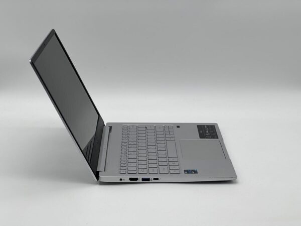 Ультрабук Acer Swift 3 N19H3 / 13.5" (2256x1504) IPS / Intel Core i5-1135G7 (4 (8) ядра по 2.5 - 4.5 GHz) / 8 GB DDR4 / 240 GB SSD / Intel Iris Xe Graphics / WebCam - Зображення 3