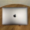 Ультрабук Б-клас Apple MacBook Air 13 2020 A2179 / 13.3'' (2560x1600) IPS / Intel Core i3-1000G4 (2 (4) ядра по 1.1 - 3.2 GHz) / 8 GB DDR4 / 250 GB SSD / Intel Iris Plus Graphics / WebCam / MacOS - Зображення 3