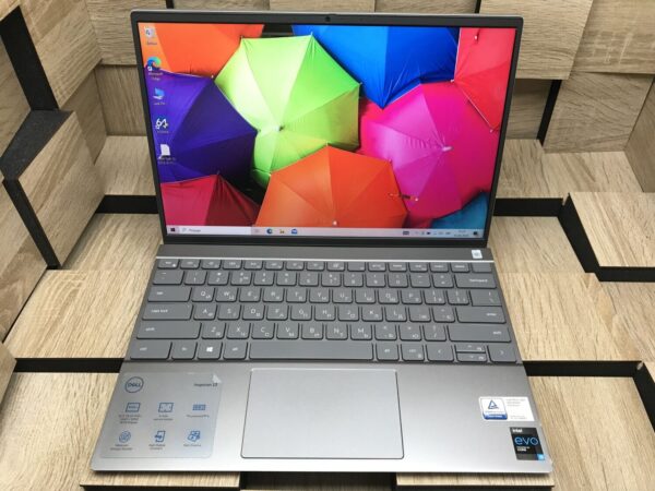 Ультрабук Б-клас Dell Inspiron 13 5310 / 13.3" (1920x1200) IPS / Intel Core i5-11320H (4 (8) ядра по 4.5 GHz) / 16 GB DDR4 / 256 GB SSD M.2 / Intel Iris Xe Graphics / WebCam / Windows 10 ліцезія - Зображення 2