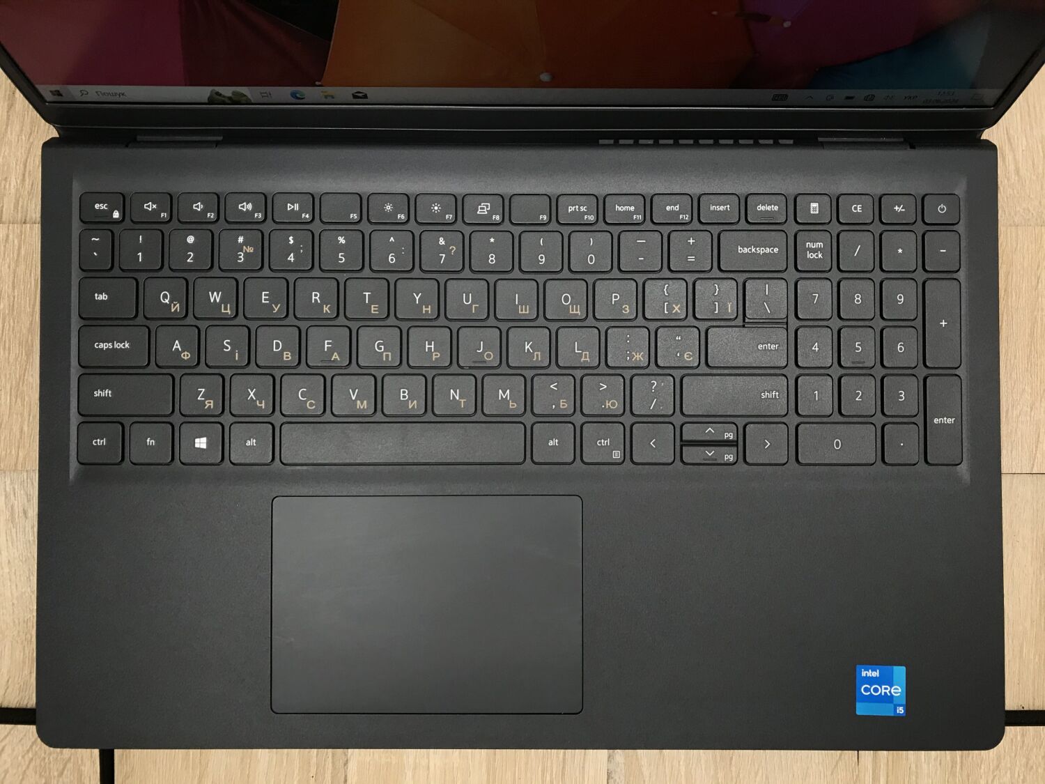 Ультрабук Б-клас Dell Inspiron 15 3511 / 15.6" (1920x1080) IPS Touch / Intel Core i5-1135G7 (4 (8) ядра по 4.2 GHz) / 16 GB DDR4 / 256 GB SSD M.2 / Intel Iris Xe Graphics / WebCam / HDMI / Windows 10 ліцензія - Зображення 4