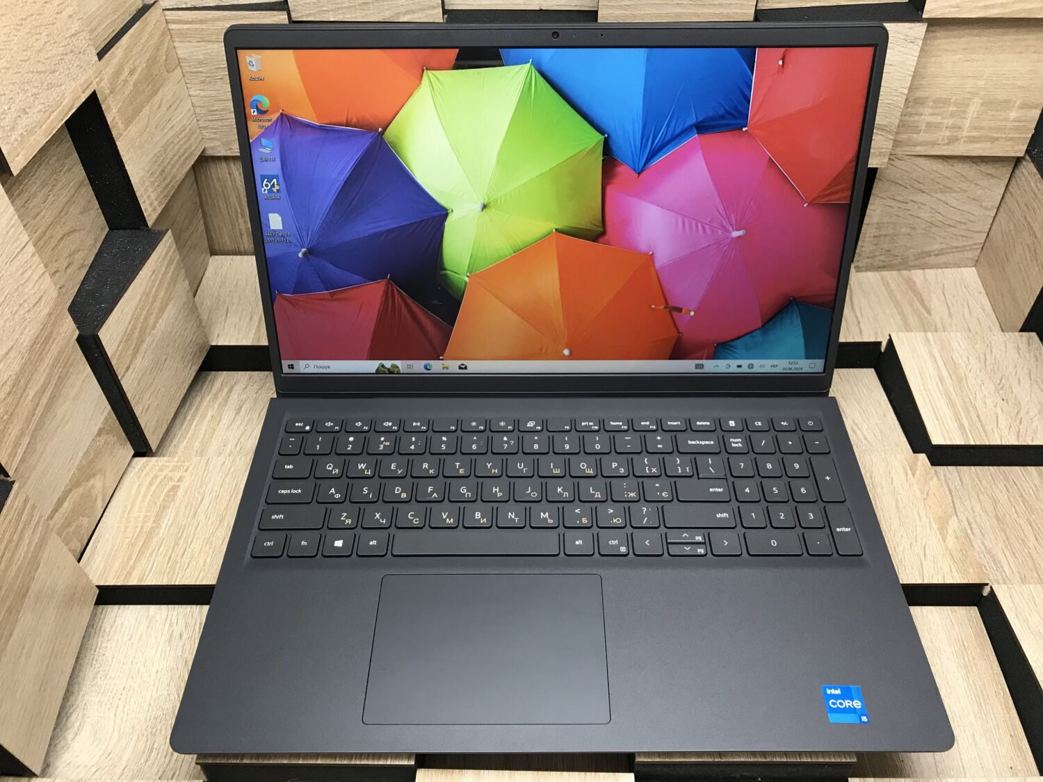 Ультрабук Б-клас Dell Inspiron 15 3511 / 15.6" (1920x1080) IPS Touch / Intel Core i5-1135G7 (4 (8) ядра по 4.2 GHz) / 16 GB DDR4 / 256 GB SSD M.2 / Intel Iris Xe Graphics / WebCam / HDMI / Windows 10 ліцензія - Зображення 2