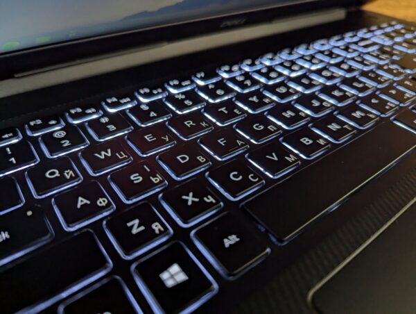 Ультрабук Б-клас Dell Inspiron 3593 / 15.6" (1366x768) TN Touch / Intel Core i5-1035G1 (4 (8) ядра по 1.0 - 3.6 GHz) / 16 GB DDR4 / 480 GB SSD / Intel UHD Graphics / WebCam / Windows 10 - Зображення 6