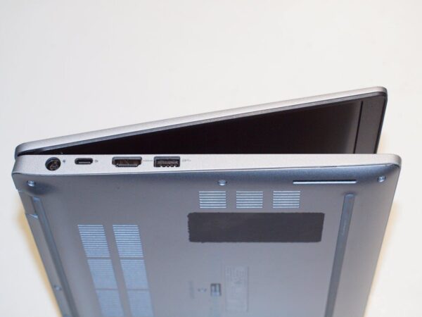 Ультрабук Б-клас Dell Latitude 5310 / 13.3" (1920x1080) IPS Touch / Intel Core i5-10310U (4 (8) ядра по 1.7 - 4.4 GHz) / 16 GB DDR4 / 256 GB SSD / Intel UHD Graphics / WebCam / Win 11 Pro - Зображення 6