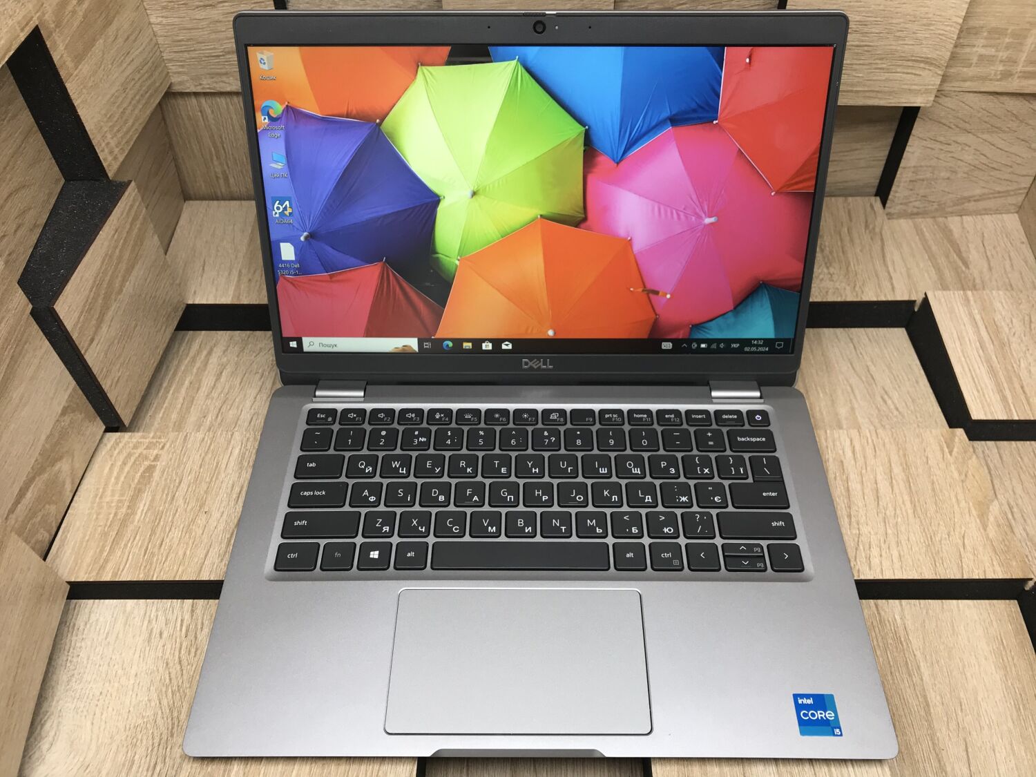 Ультрабук Б-клас Dell Latitude 5320 / 13.3" (1920x1080) IPS / Intel Core i5-1135G7 (4 (8) ядра по 2.4 - 4.2 GHz) / 8 GB DDR4 / 256 GB SSD M.2 / Intel Iris X Graphics / WebCam / Windows 10 ліцензія - Зображення 2