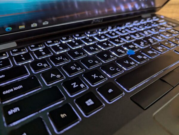 Ультрабук Б-клас Dell Latitude 5400 / 14" (1920x1080) IPS / Intel Core i5-8265U (4 (8) ядра по 1.6 - 3.9 GHz) / 16 GB DDR4 / 512 GB SSD / Intel UHD Graphics 620 / HDMI / WebCam / Windows 10 - Зображення 7