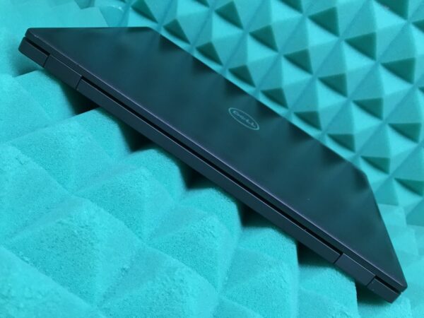 Ультрабук Б-клас Dell Latitude 5400 / 14" (1920x1080) IPS / Intel Core i5-8365U (4 (8) ядра по 1.6 - 4.1 GHz) / 8 GB DDR4 / 256 GB SSD / Intel UHD Graphics 620 / WebCam / USB 3.1 / HDMI / Windows 10 ліцензія - Зображення 9