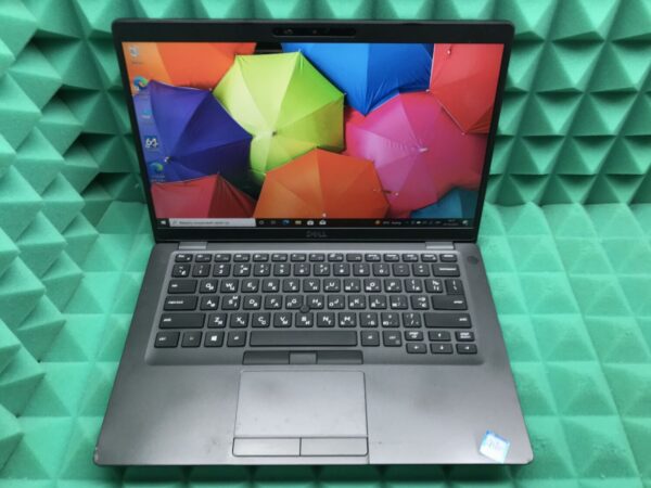 Ультрабук Б-клас Dell Latitude 5400 / 14" (1920x1080) IPS / Intel Core i5-8365U (4 (8) ядра по 1.6 - 4.1 GHz) / 8 GB DDR4 / 256 GB SSD / Intel UHD Graphics 620 / WebCam / USB 3.1 / HDMI / Windows 10 ліцензія - Зображення 2