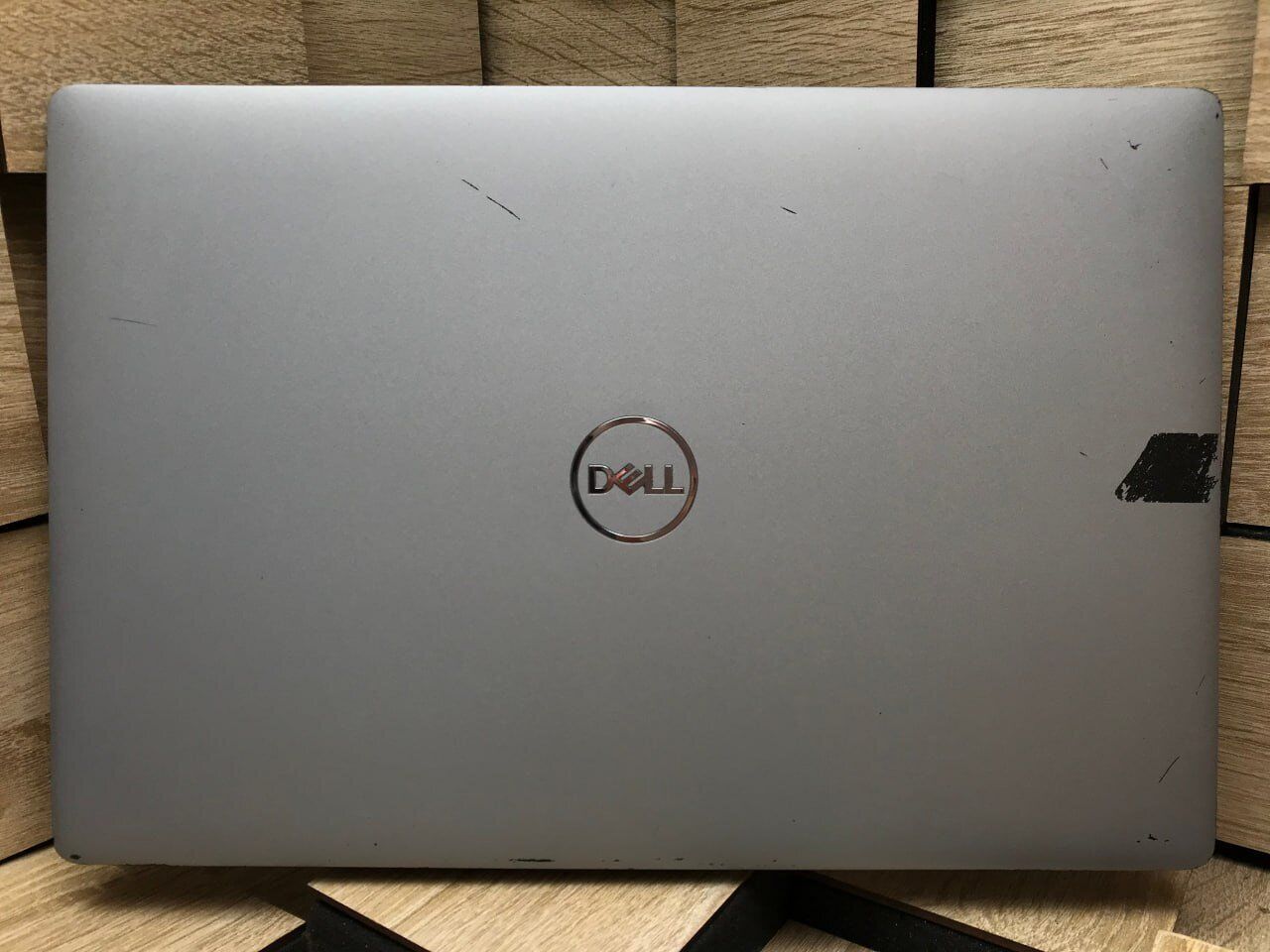 Ультрабук Б-клас Dell Latitude 5410 / 14" (1920x1080) IPS / Intel Core i5-10310U (4 (8) ядра по 1.7 - 4.4 GHz) / 8 GB DDR4 / 256 GB SSD / Intel UHD Graphics / WebCam / Windows 10 ліцензія - Зображення 9
