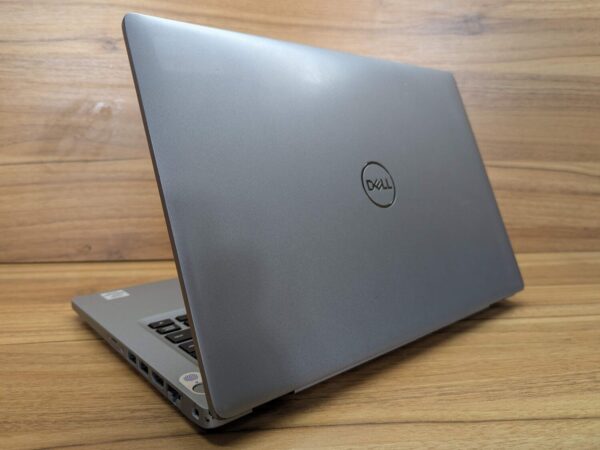 Ультрабук Б-клас Dell Latitude 5410 / 14" (1920x1080) IPS / Intel Core i5-10310U (4 (8) ядра по 1.7 - 4.4 GHz) / 8 GB DDR4 / 256 GB SSD / Intel UHD Graphics / WebCam / TouchID / Windows 10 - Зображення 8