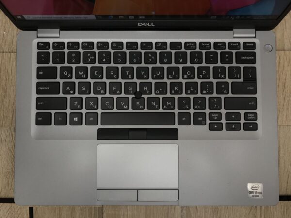 Ультрабук Б-клас Dell Latitude 5410 / 14" (1920x1080) IPS / Intel Core i5-10310U (4 (8) ядра по 1.7 - 4.4 GHz) / 8 GB DDR4 / 256 GB SSD M.2 / Intel UHD Graphics / WebCam / Windows 10 ліцензія - Зображення 5