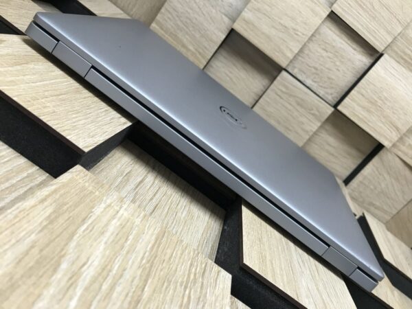 Ультрабук Б-клас Dell Latitude 5410 / 14" (1920x1080) IPS / Intel Core i7-10610U (4 (8) ядра по 1.8 - 4.9 GHz) / 16 GB DDR4 / 256 GB SSD / Intel UHD Graphics / WebCam / Windows 10 ліцензія - Зображення 7