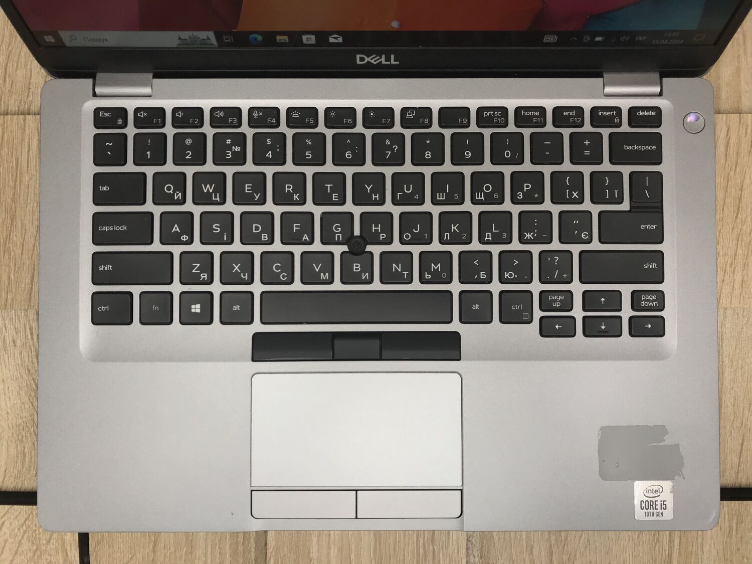 Ультрабук Б-клас Dell Latitude 5410 / 14" (1920x1080) IPS Touch / Intel Core i5-10210U (4 (8) ядра по 1.6 - 4.2 GHz) / 8 GB DDR4 / 256 GB SSD M.2 / Intel UHD Graphics / WebCam / USB 3.1 / HDMI / Windows 10 ліцензія - Зображення 4