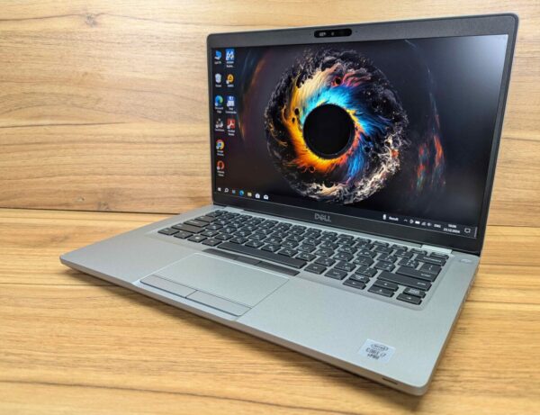 Ультрабук Б-клас Dell Latitude 5411 / 14" (1920x1080) IPS / Intel Core i7-10850H (6 (12) ядер по 2.7 - 5.1 GHz) / 16 GB DDR4 / 480 GB SSD / Intel UHD Graphics / WebCam / Windows 10 - Зображення 5