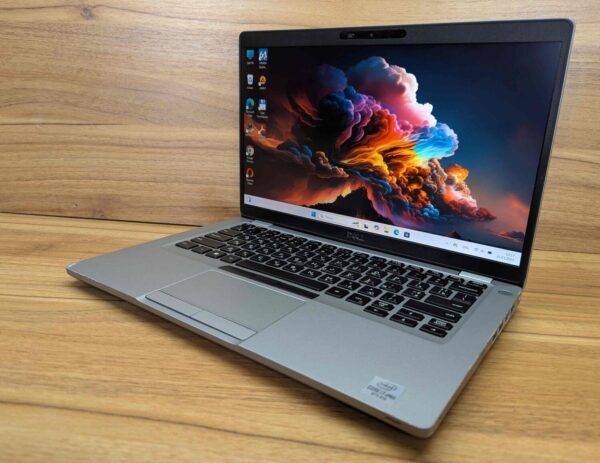 Ультрабук Б-клас Dell Latitude 5411 / 14" (1920x1080) IPS / Intel Core i7-10850H (6 (12) ядер по 2.7 - 5.1 GHz) / 16 GB DDR4 / 512 GB SSD / Intel UHD Graphics / WebCam / Windows 10 - Зображення 7