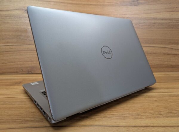 Ультрабук Б-клас Dell Latitude 5411 / 14" (1920x1080) IPS / Intel Core i7-10850H (6 (12) ядер по 2.7 - 5.1 GHz) / 16 GB DDR4 / 512 GB SSD / Intel UHD Graphics / WebCam / Windows 10 - Зображення 9