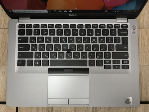 Ультрабук Б-клас Dell Latitude 5411 / 14" (1920x1080) IPS / Intel Core i7-10850H (6 (12) ядер по 2.7 - 5.1 GHz) / 8 GB DDR4 / 240 GB SSD M.2 / Intel UHD Graphics / WebCam / Windows 10 ліцензія - Зображення 3