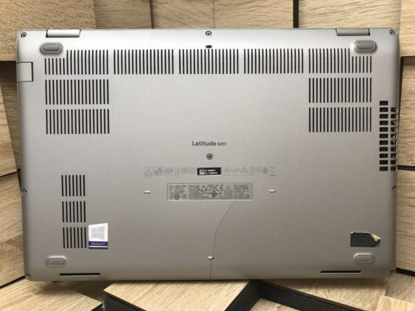 Ультрабук Б-клас Dell Latitude 5411 / 14" (1920x1080) IPS / Intel Core i7-10850H (6 (12) ядер по 2.7 - 5.1 GHz) / 8 GB DDR4 / 240 GB SSD M.2 / Intel UHD Graphics / WebCam / Windows 10 ліцензія - Зображення 9