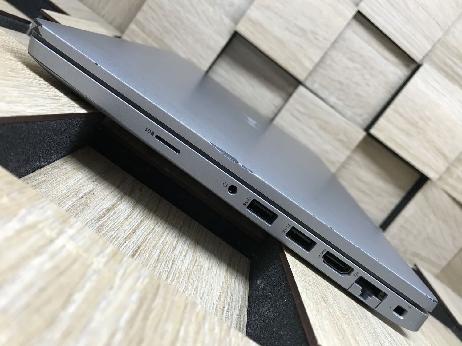 Ультрабук Б-клас Dell Latitude 5420 / 14" (1920x1080) IPS / Intel Core i5-1135G7 (4 (8) ядра по 4.2 GHz) / 8 GB DDR4 / 256 GB SSD M.2 / Intel Iris Xe Graphics / WebCam / Windows 10 ліцензія - Зображення 6