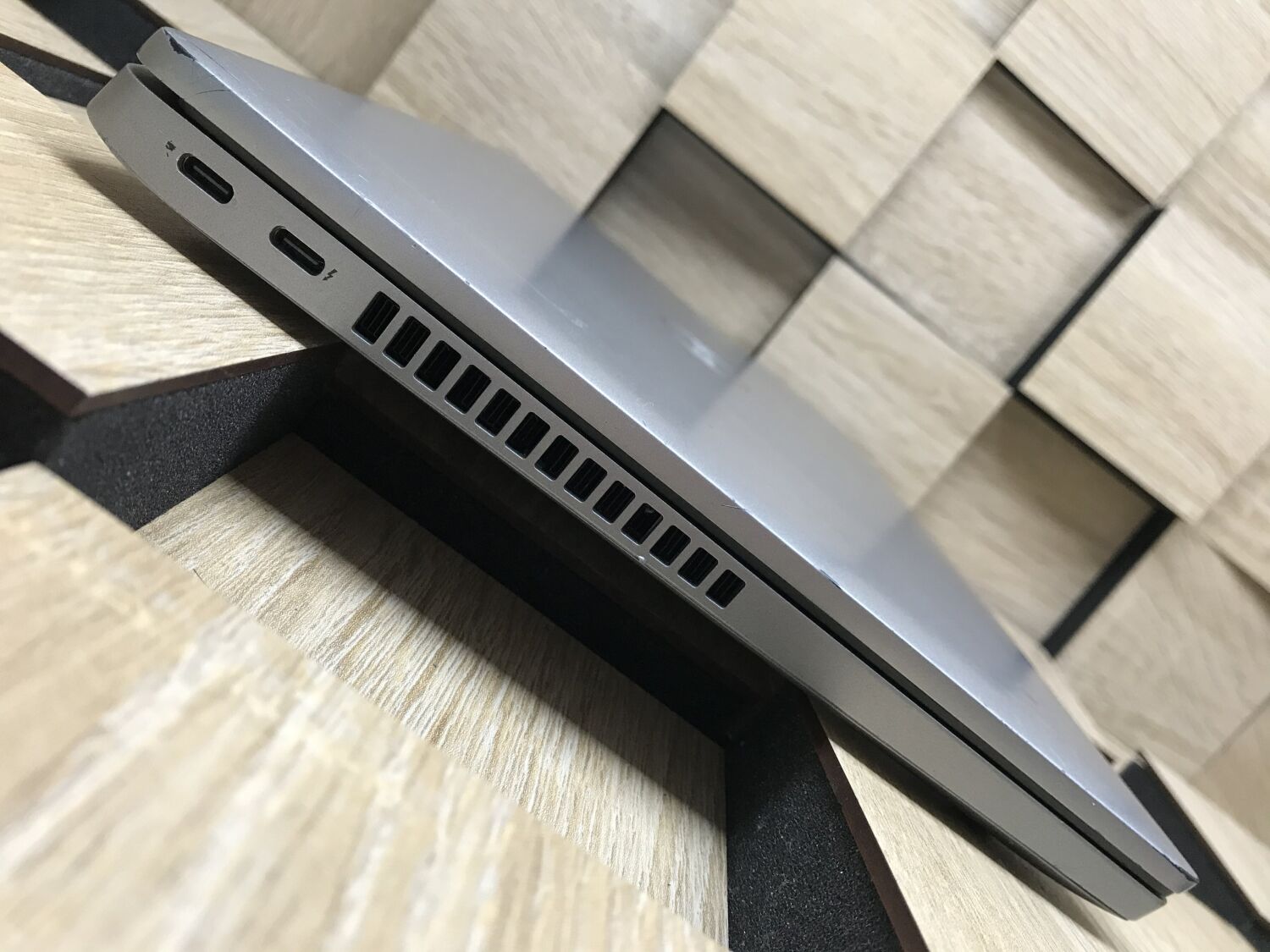 Ультрабук Б-клас Dell Latitude 5420 / 14" (1920x1080) IPS / Intel Core i5-1145G7 (4 (8) ядра по 2.6 - 4.4 GHz) / 16 GB DDR4 / 256 GB SSD / Intel Iris Xe Graphics / WebCam / Windows 10 ліцензія - Зображення 5