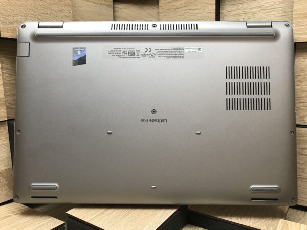 Ультрабук Б-клас Dell Latitude 5420 / 14" (1920x1080) IPS / Intel Core i5-1145G7 (4 (8) ядра по 2.6 - 4.4 GHz) / 16 GB DDR4 / 256 GB SSD / Intel Iris Xe Graphics / WebCam / Windows 10 ліцензія - Зображення 9