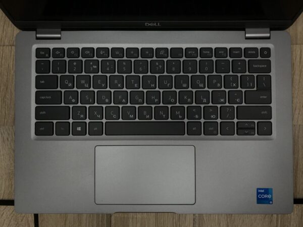 Ультрабук Б-клас Dell Latitude 5420 / 14" (1920x1080) IPS / Intel Core i5-1145G7 (4 (8) ядра по 2.6 - 4.4 GHz) / 16 GB DDR4 / 256 GB SSD / Intel Iris Xe Graphics / WebCam / Windows 10 ліцензія - Зображення 4
