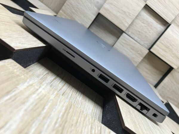 Ультрабук Б-клас Dell Latitude 5420 / 14" (1920x1080) IPS / Intel Core i5-1145G7 (4 (8) ядра по 2.6 - 4.4 GHz) / 8 GB DDR4 / 256 GB SSD / Intel Iris Xe Graphics / WebCam / HDMI / Windows 10 ліцензія - Зображення 6