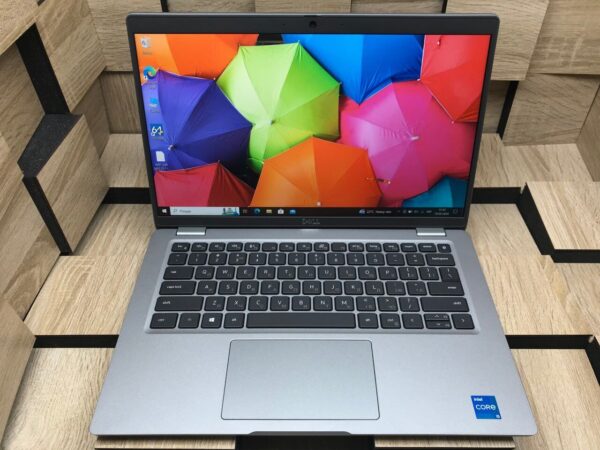 Ультрабук Б-клас Dell Latitude 5420 / 14" (1920x1080) IPS / Intel Core i5-1145G7 (4 (8) ядра по 2.6 - 4.4 GHz) / 8 GB DDR4 / 256 GB SSD / Intel Iris Xe Graphics / WebCam / HDMI / Windows 10 ліцензія - Зображення 2