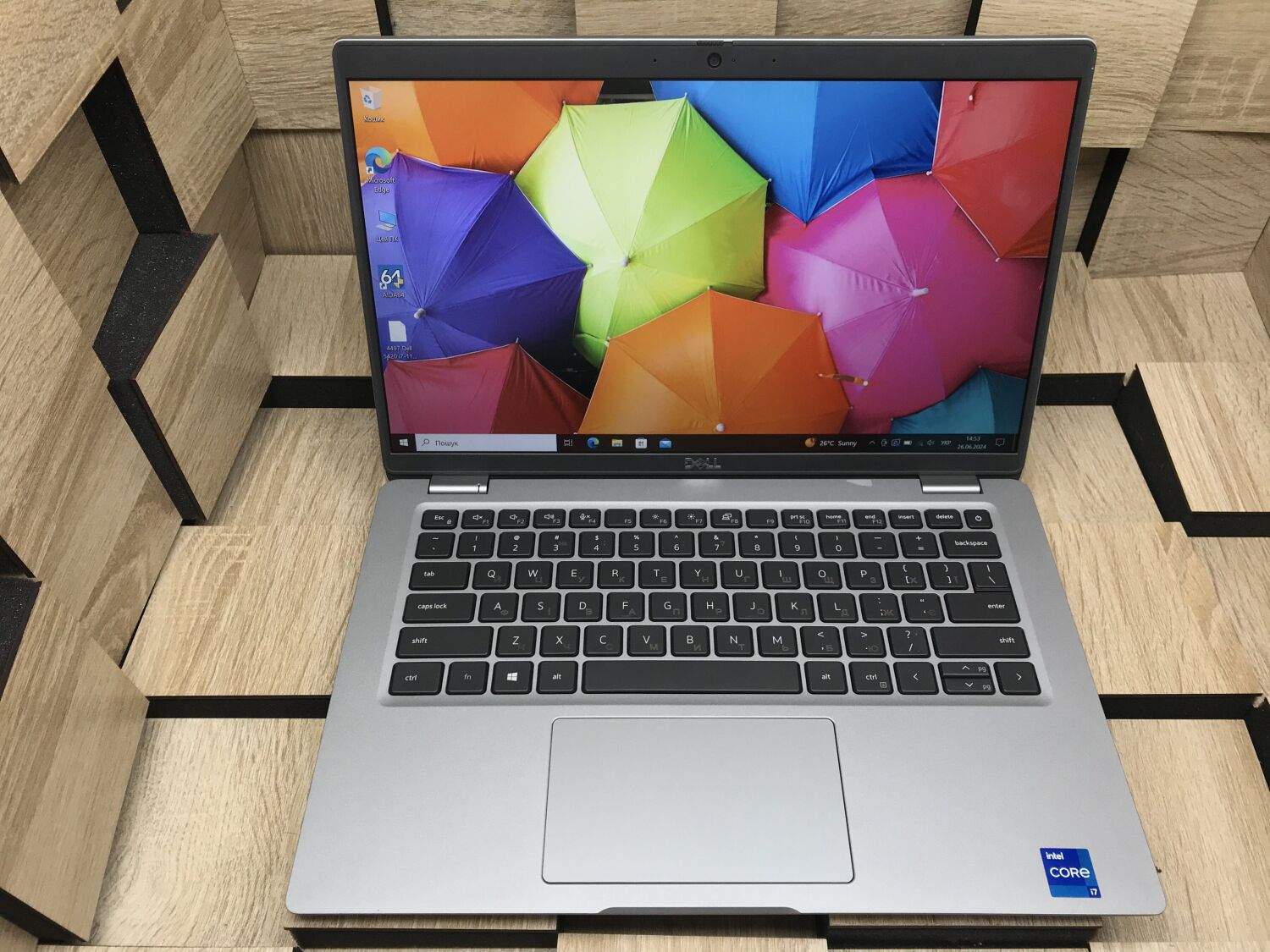 Ультрабук Б-клас Dell Latitude 5420 / 14" (1920x1080) IPS / Intel Core i7-1185G7 (4 (8) ядра по 3.0 - 4.8 GHz) / 8 GB DDR4 / 256 GB SSD M.2 / Intel Iris Xe Graphics / WebCam / Windows 10 ліцензія - Зображення 2