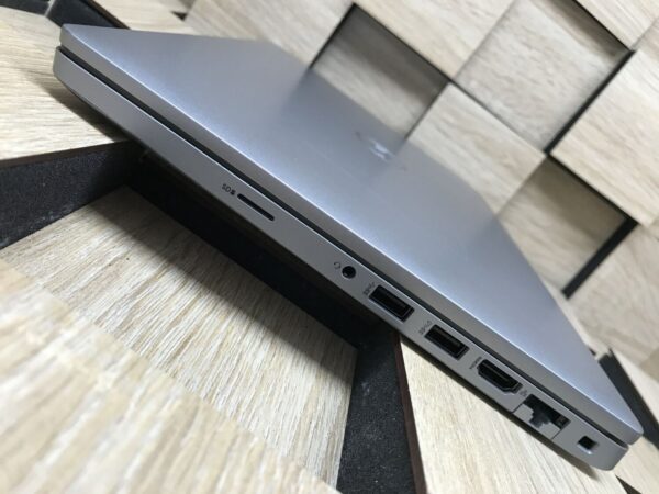 Ультрабук Б-клас Dell Latitude 5420 / 14" (1920x1080) IPS Touch / Intel Core i5-1135G7 (4 (8) ядра по 4.2 GHz) / 8 GB DDR4 / 256 GB SSD M.2 / Intel Iris Xe Graphics / WebCam / Windows 10 ліцензія - Зображення 7