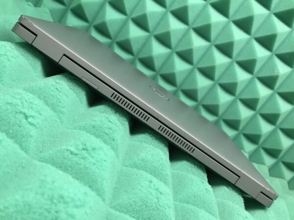 Ультрабук Б-клас Dell Latitude 5420 / 14" (1920x1080) IPS Touch / Intel Core i5-1145G7 (4 (8) ядра по 2.6 - 4.4 GHz) / 16 GB DDR4 / 256 GB SSD / Intel Iris Xe Graphics / WebCam / Windows 10 ліцензія - Зображення 8