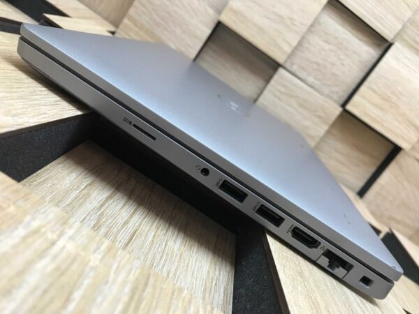 Ультрабук Б-клас Dell Latitude 5420 / 14" (1920x1080) IPS Touch / Intel Core i5-1145G7 (4 (8) ядра по 2.6 - 4.4 GHz) / 8 GB DDR4 / 256 GB SSD M.2 / Intel Iris Xe Graphics / WebCam / Windows 10 ліцензія - Зображення 6