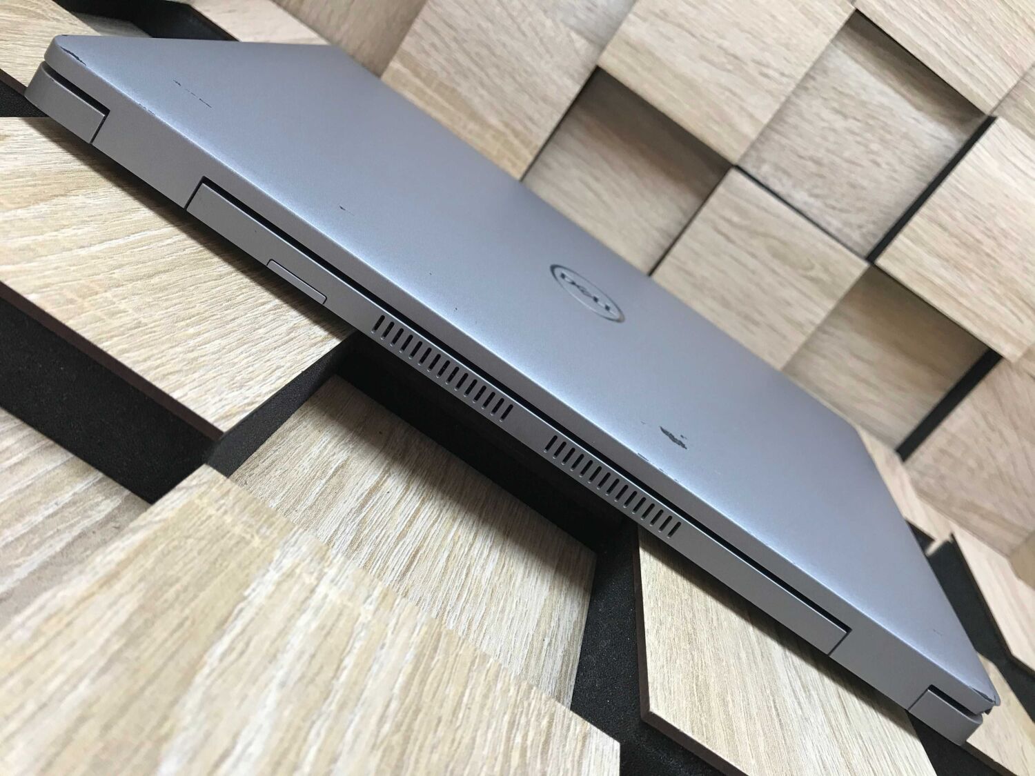 Ультрабук Б-клас Dell Latitude 5420 / 14" (1920x1080) IPS Touch / Intel Core i5-1145G7 (4 (8) ядра по 2.6 - 4.4 GHz) / 8 GB DDR4 / 256 GB SSD M.2 / Intel Iris Xe Graphics / WebCam / Windows 10 ліцензія - Зображення 7