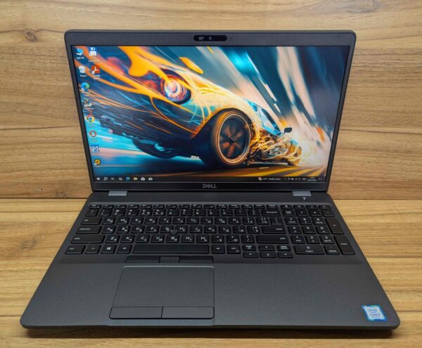 Ультрабук Б-клас Dell Latitude 5500 / 15.6" (1920x1080) IPS / Intel Core i5-8265U (4 (8) ядра по 1.6 - 3.9 GHz) / 16 GB DDR4 / 256 GB SSD / Intel UHD Graphics 620 / WebCam / Windows 10 - Зображення 2