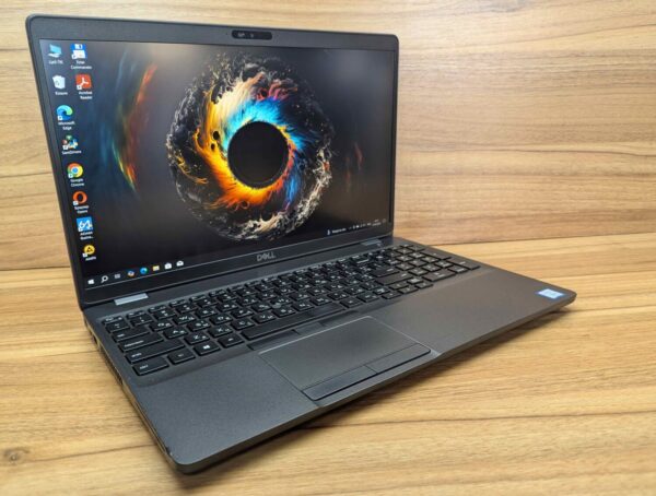 Ультрабук Б-клас Dell Latitude 5500 / 15.6" (1920x1080) IPS / Intel Core i5-8265U (4 (8) ядра по 1.6 - 3.9 GHz) / 8 GB DDR4 / 256 GB SSD / Intel UHD Graphics 620 / WebCam / Windows 10 - Зображення 5