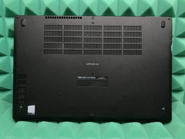 Ультрабук Б-клас Dell Latitude 5590 / 15.6" (1920x1080) IPS / Intel Core i7-8650U (4 (8) ядра по 1.9 - 4.2 GHz) / 8 GB DDR4 / 256 GB SSD M.2 / Intel UHD Graphics 620 / USB 3.1 / HDMI / Windows 10 ліцензія - Зображення 9