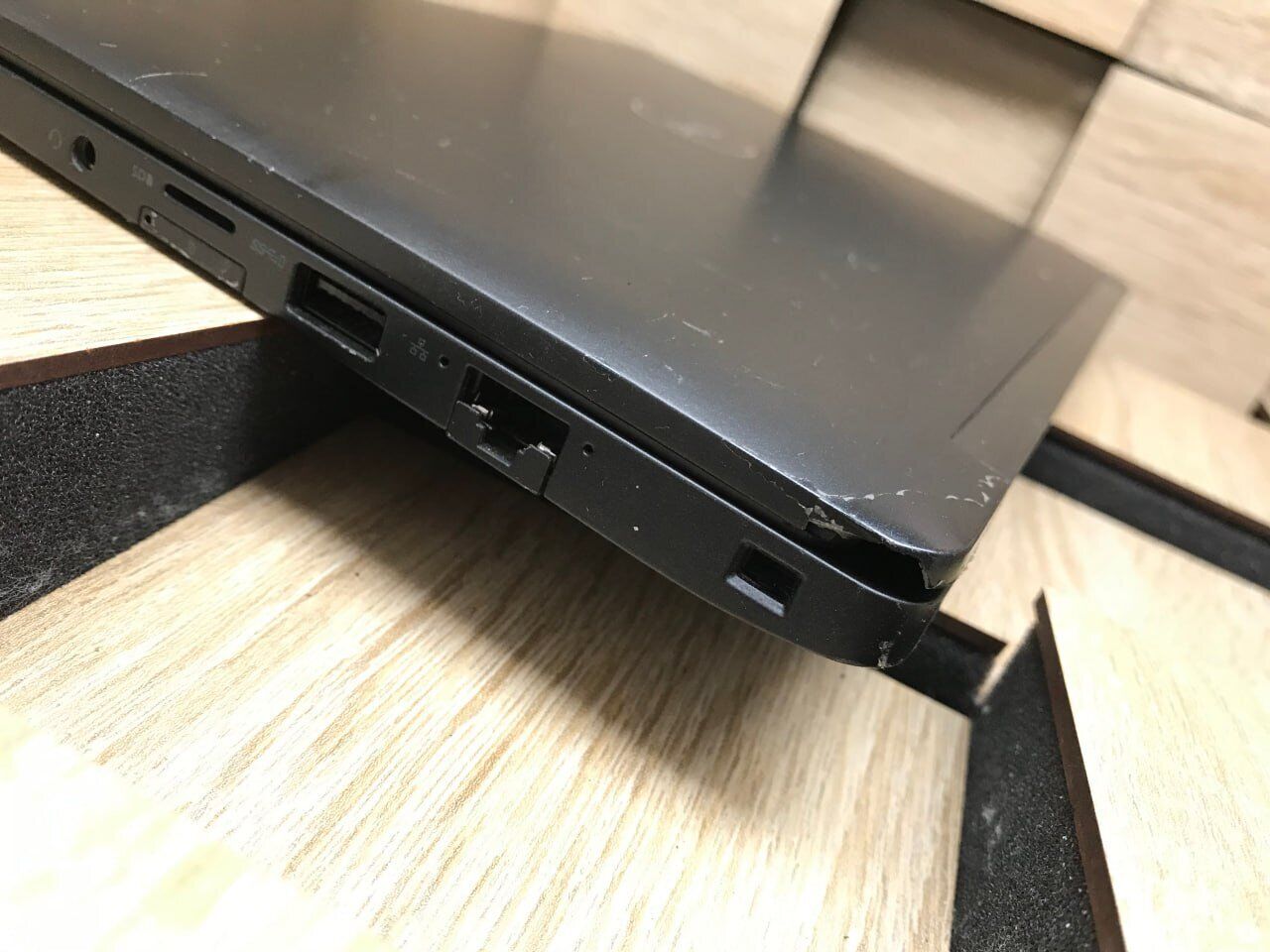 Ультрабук Б-клас Dell Latitude 7390 / 13.3" (1920x1080) IPS Touch / Intel Core i5-8350U (4 (8) ядра по 1.7 - 3.6 GHz) / 8 GB DDR4 / 240 GB SSD M.2 / Intel UHD Graphics 620 / WebCam / Windows 10 ліцензія - Зображення 8