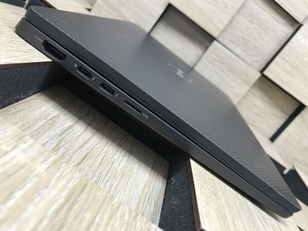 Ультрабук Б-клас Dell Latitude 7410 / 14" (1920x1080) IPS / Intel Core i5-10210U (4 (8) ядра по 1.6 - 4.2 GHz) / 8 GB DDR4 / 256 GB SSD M.2 / Intel UHD Graphics / WebCam / Windows 10 ліцензія - Зображення 5
