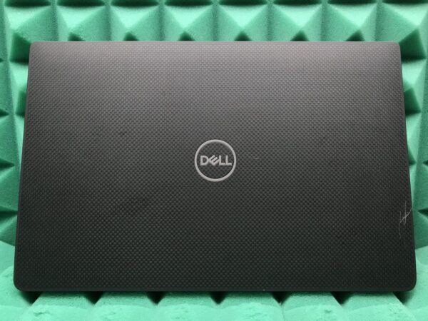 Ультрабук Б-клас Dell Latitude 7410 / 14" (1920x1080) IPS / Intel Core i5-10310U (4 (8) ядра по 1.7 - 4.4 GHz) / 16 GB DDR4 / 256 GB SSD / Intel UHD Graphics / WebCam / USB 3.2 / HDMI / Windows 10 ліцензія - Зображення 8