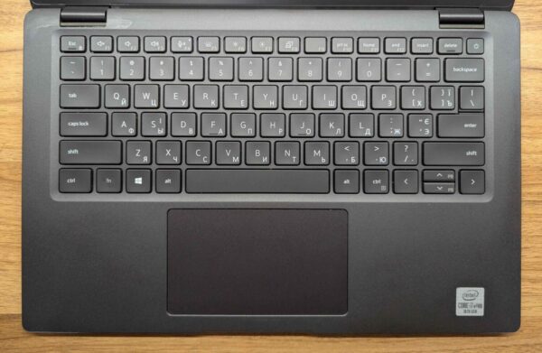 Ультрабук Б-клас Dell Latitude 7410 / 14" (1920x1080) IPS / Intel Core i7-10810U (6 (12) ядер по 1.1 - 4.9 GHz) / 16 GB DDR4 / 256 GB SSD / Intel UHD Graphics / WebCam / Windows 10 - Зображення 3