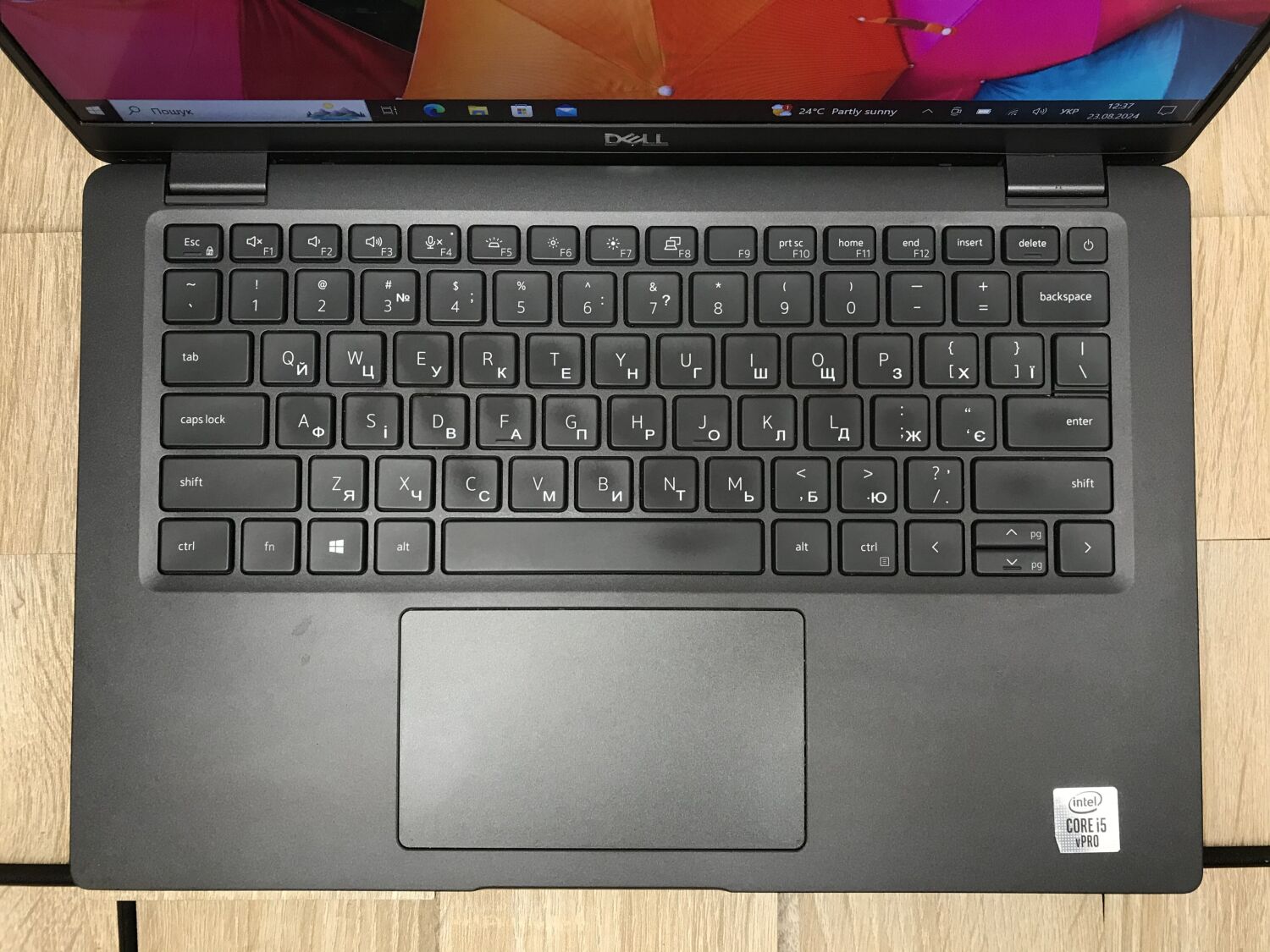 Ультрабук Б-клас Dell Latitude 7410 / 14" (1920x1080) IPS Touch / Intel Core i7-10610U (4 (8) ядра по 1.8 - 4.9 GHz) / 16 GB DDR4 / 256 GB SSD M.2 / Intel UHD Graphics / WebCam / Windows 10 ліцензія - Зображення 4