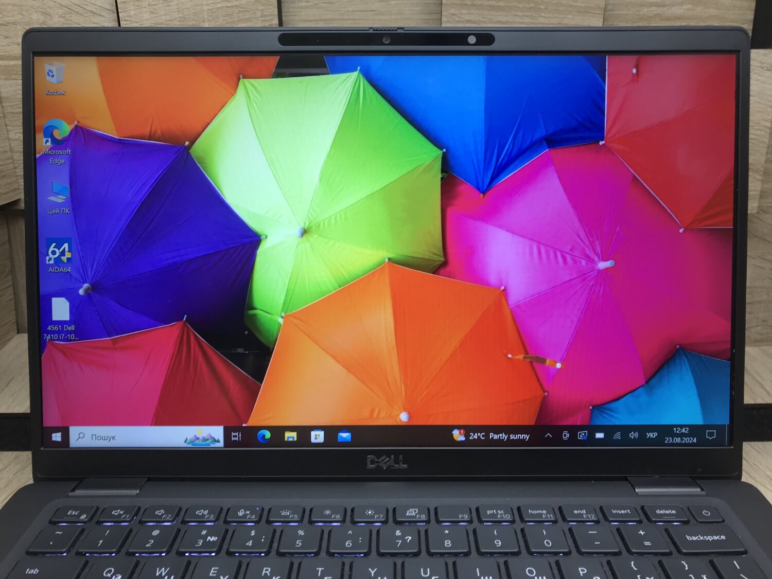 Ультрабук Б-клас Dell Latitude 7410 / 14" (1920x1080) IPS Touch / Intel Core i7-10610U (4 (8) ядра по 1.8 - 4.9 GHz) / 16 GB DDR4 / 256 GB SSD M.2 / Intel UHD Graphics / WebCam / Windows 10 ліцензія - Зображення 3