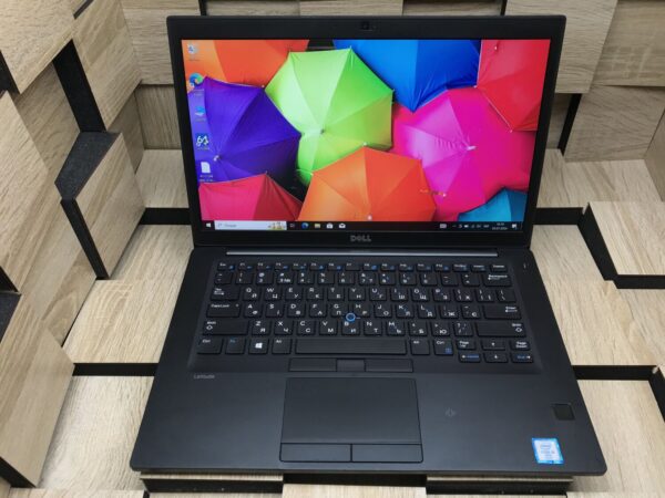 Ультрабук Б-клас Dell Latitude 7480 / 14" (1920x1080) IPS / Intel Core i5-6300U (2 (4) ядра по 2.4 - 3.0 GHz) / 8 GB DDR4 / 256 GB SSD / Intel HD Graphics 520 / WebCam - Зображення 2
