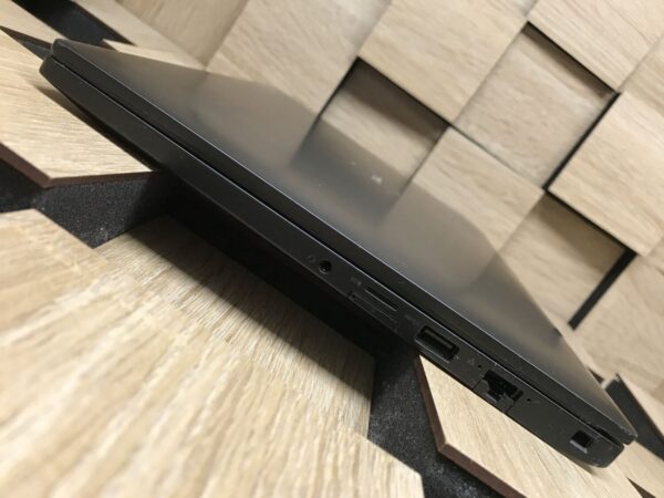Ультрабук Б-клас Dell Latitude 7480 / 14" (1920x1080) IPS / Intel Core i5-6300U (2 (4) ядра по 2.4 - 3.0 GHz) / 8 GB DDR4 / 256 GB SSD / Intel HD Graphics 520 / WebCam - Зображення 6