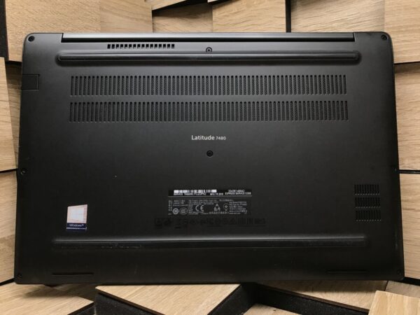 Ультрабук Б-клас Dell Latitude 7480 / 14" (1920x1080) IPS / Intel Core i5-6300U (2 (4) ядра по 2.4 - 3.0 GHz) / 8 GB DDR4 / 256 GB SSD / Intel HD Graphics 520 / WebCam - Зображення 10