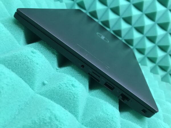 Ультрабук Б-клас Dell Latitude 7480 / 14" (1920x1080) IPS / Intel Core i7-6600U (2 (4) ядра по 2.6 - 3.4 GHz) / 8 GB DDR4 / 256 GB SSD M.2 / Intel HD Graphics 520 / WebCam / HDMI - Зображення 8