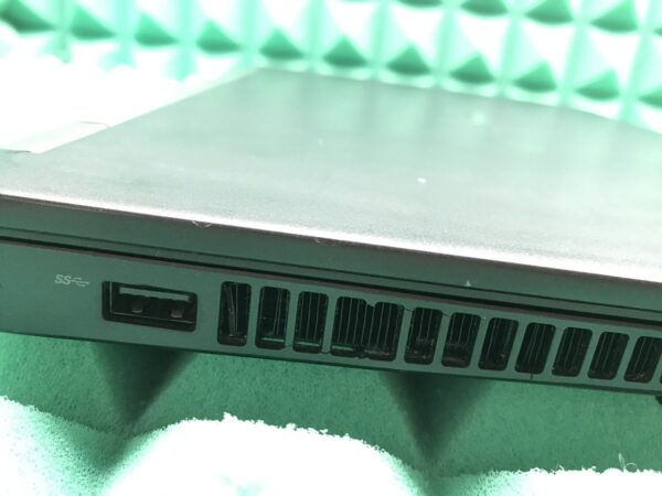 Ультрабук Б-клас Dell Latitude E5470 / 14" (1366x768) TN / Intel Core i5-6300U (2 (4) ядра по 2.4 - 3.0 GHz) / 8 GB DDR4 / 128 GB SSD / Intel HD Graphics 520 / WebCam / USB 3.0 / HDMI / Windows 11 ліцензія - Зображення 11