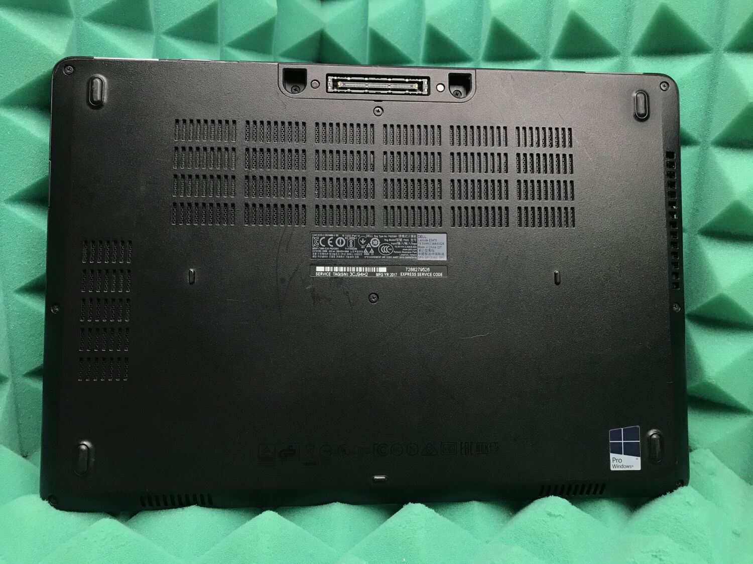 Ультрабук Б-клас Dell Latitude E5470 / 14" (1366x768) TN / Intel Core i5-6300U (2 (4) ядра по 2.4 - 3.0 GHz) / 8 GB DDR4 / 180 GB SSD / Intel HD Graphics 520 / WebCam / HDMI / Windows 10 ліцензія - Зображення 6