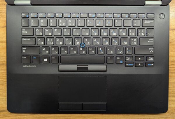 Ультрабук Б-клас Dell Latitude E7470 / 14" (1366x768) TN / Intel Core i5-6300U (2 (4) ядра по 2.4 - 3.0 GHz) / 8 GB DDR4 / 256 GB SSD / Intel HD Graphics 520 / WebCam / Windows 10 - Зображення 4