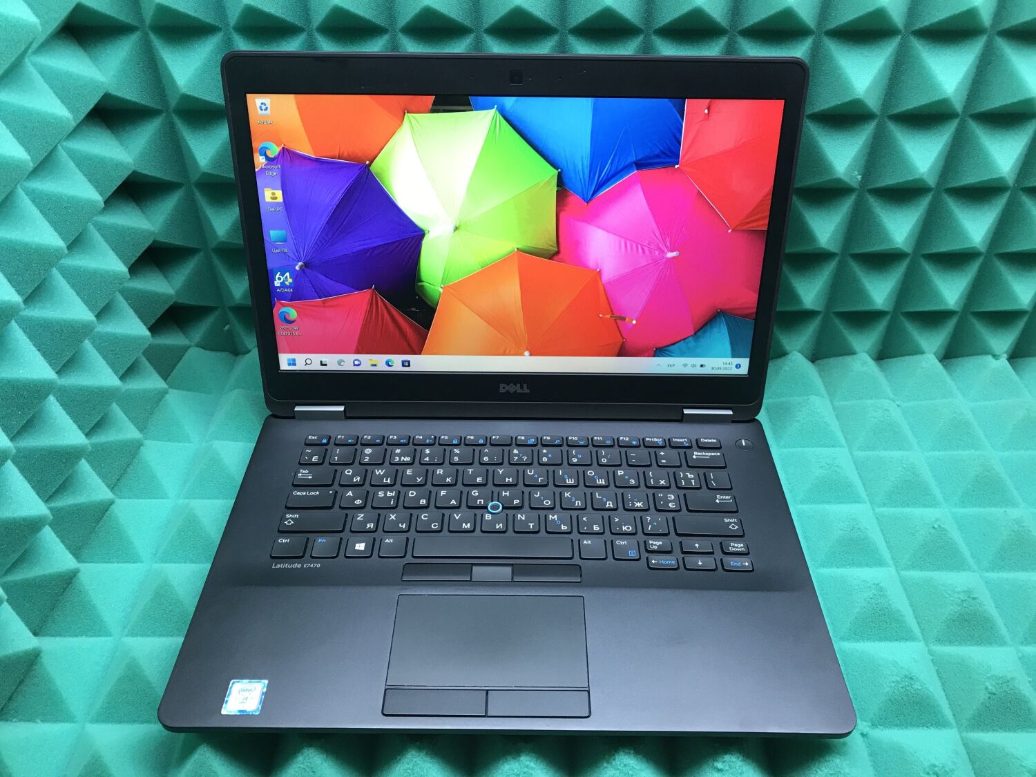 Ультрабук Б-клас Dell Latitude E7470 / 14" (1920x1080) IPS / Intel Core i5-6300U (2 (4) ядра по 2.4 - 3.0 GHz) / 8 GB DDR4 / 256 GB SSD / Intel HD Graphics 520 / WebCam / HDMI / miniDP / Windows 11 ліцензія - Зображення 2